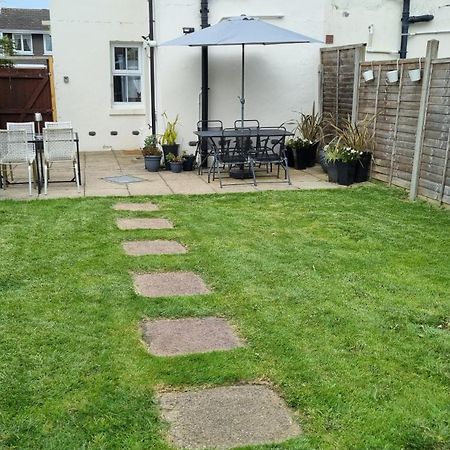 Entire House With Garden & Parking Nr Ashford Int Villa Exteriör bild