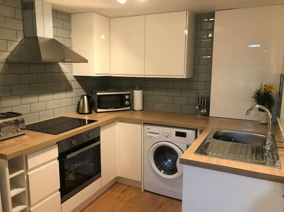 Entire House With Garden & Parking Nr Ashford Int Villa Exteriör bild
