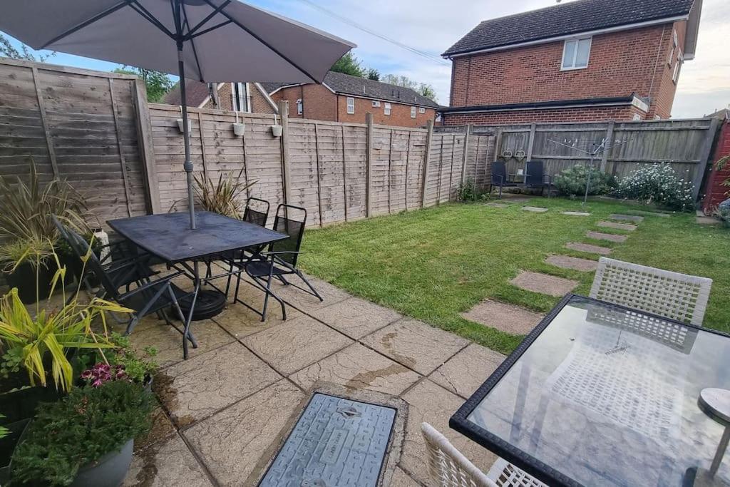 Entire House With Garden & Parking Nr Ashford Int Villa Exteriör bild
