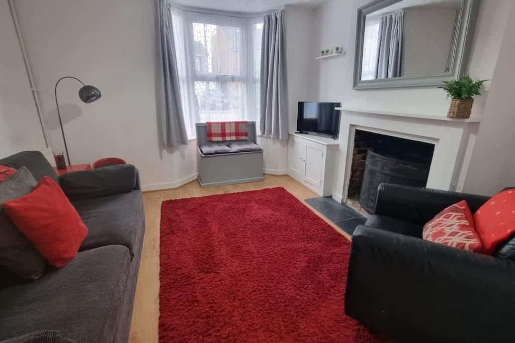 Entire House With Garden & Parking Nr Ashford Int Villa Exteriör bild