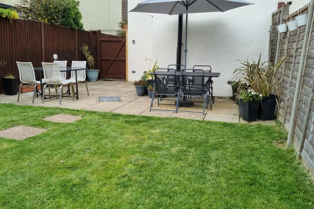 Entire House With Garden & Parking Nr Ashford Int Villa Exteriör bild