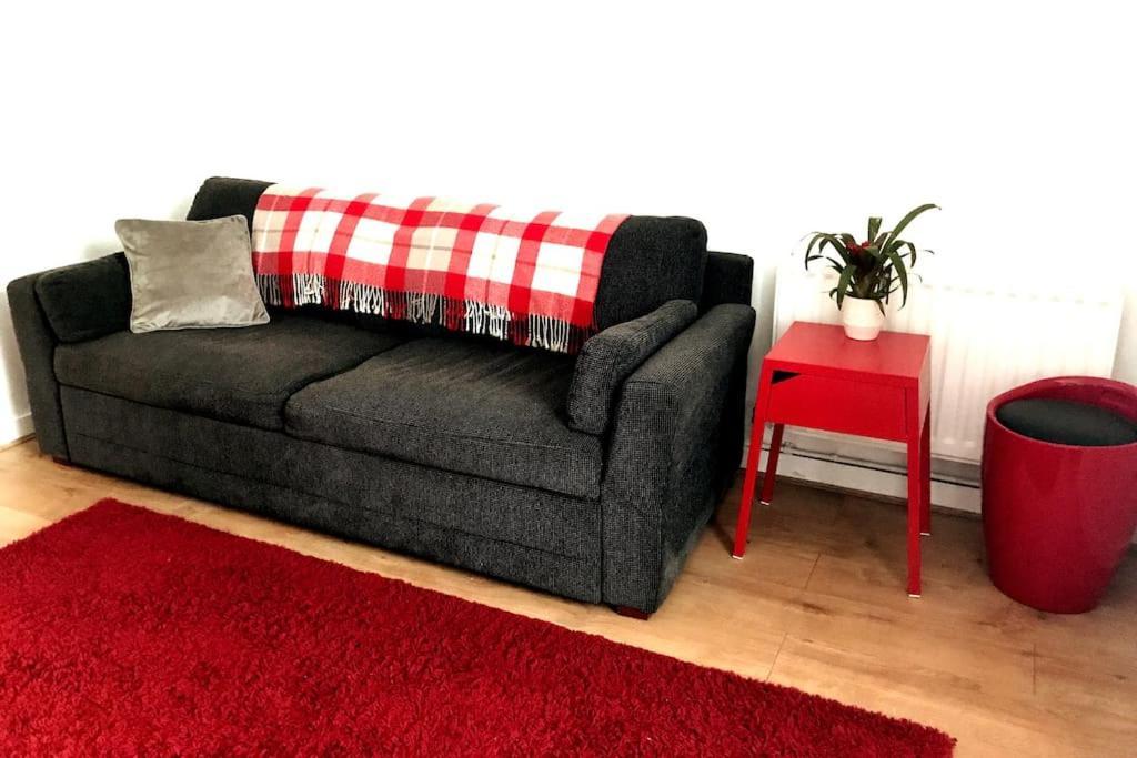 Entire House With Garden & Parking Nr Ashford Int Villa Exteriör bild